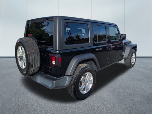 Used 2019 Jeep Wrangler Unlimited Sport S image 3