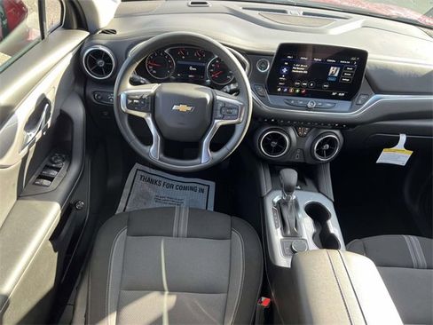 Certified 2025 Chevrolet Blazer LT w/ Convenience Package image 15