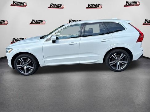 Used 2018 Volvo XC60 T5 Momentum w/ Vision Package image 8