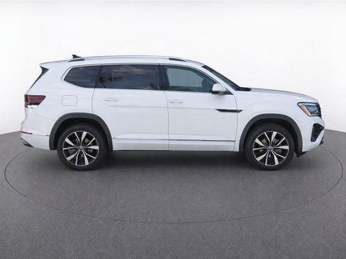 Used 2024 Volkswagen Atlas SEL Premium R-Line AWD/4WD image 8