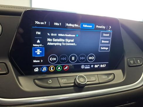 Used 2021 Chevrolet Blazer LT w/ Sound & Technology Package FWD image 18