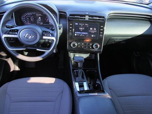 Used 2023 Hyundai Santa Cruz SE image 12