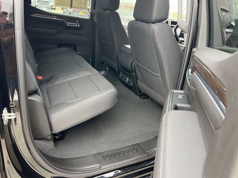 Used 2023 Chevrolet Silverado 1500 LT image 22