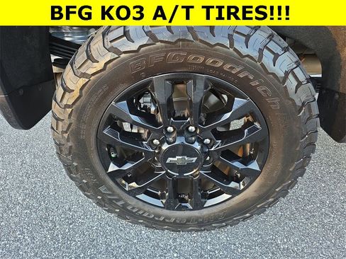 Certified 2025 Chevrolet Silverado 2500 LTZ w/ LTZ Plus Package image 33