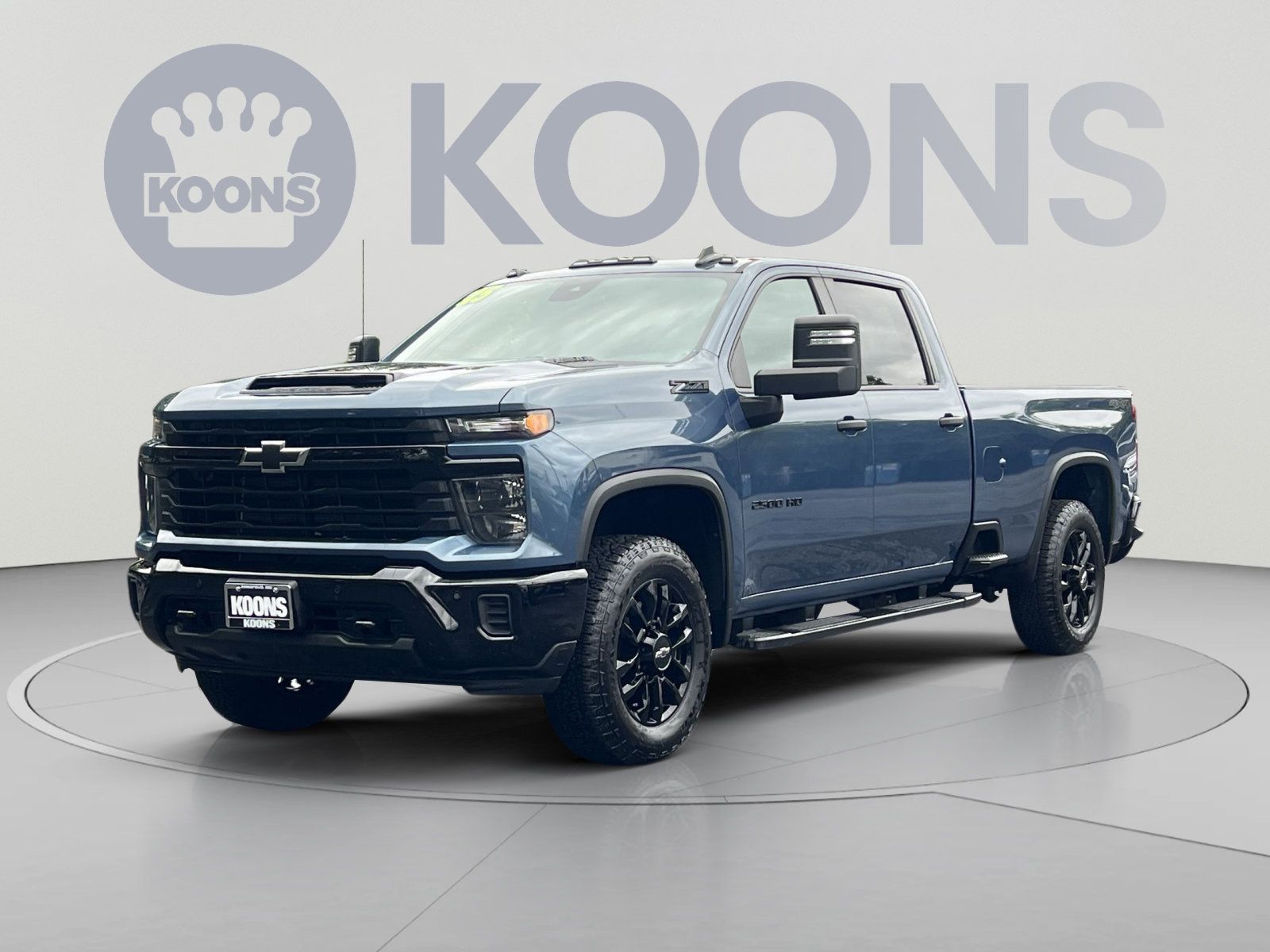 Used 2025 Chevrolet Silverado 2500 Custom w/ Custom Value Package AWD/4WD image 1