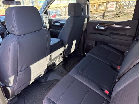 New 2026 GMC Sierra 1500 Elevation image 16