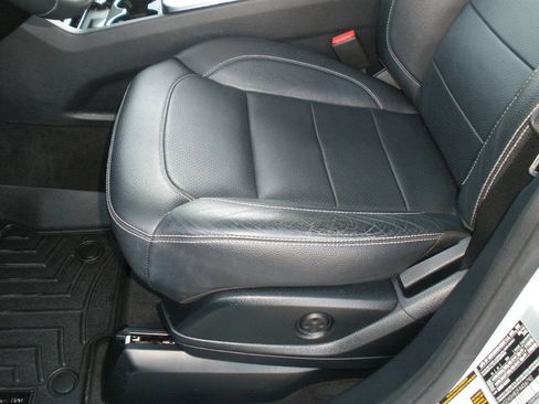Used 2015 Mercedes-Benz ML 350 4MATIC image 26