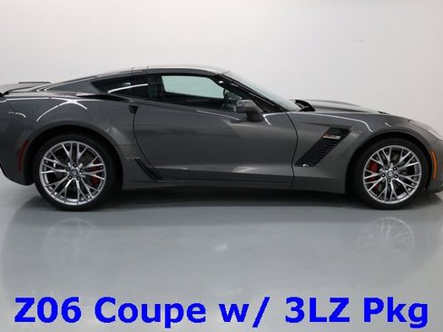 Used 2016 Chevrolet Corvette Z06 w/ 3LZ Preferred Equipment Group image 10