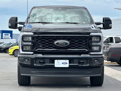 New 2026 Ford F250 Lariat w/ Black Appearance Package AWD/4WD image 8