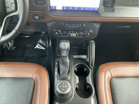 Used 2024 Ford Bronco Outer Banks AWD/4WD image 15