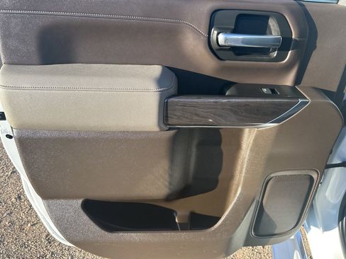 Used 2022 Chevrolet Silverado 2500 LTZ w/ LTZ Convenience Package image 30