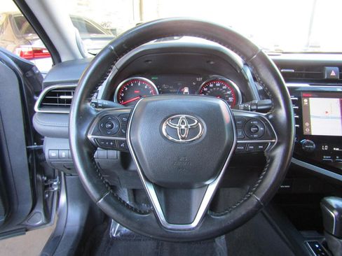 Used 2020 Toyota Camry XSE w/ Navigation Package image 14
