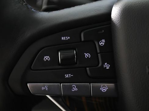 Used 2024 Cadillac Escalade ESV Premium Luxury w/ LPO, Floor Liner Package AWD/4WD image 28