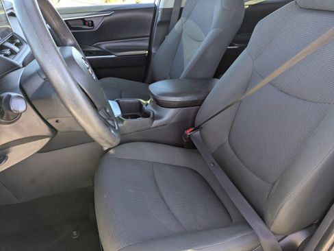 Used 2024 Toyota RAV4 LE image 26