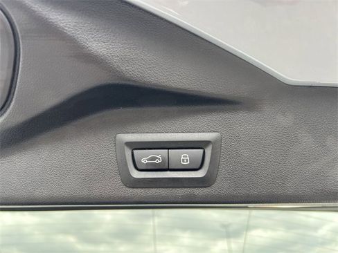 Used 2025 BMW X5 M60i image 37