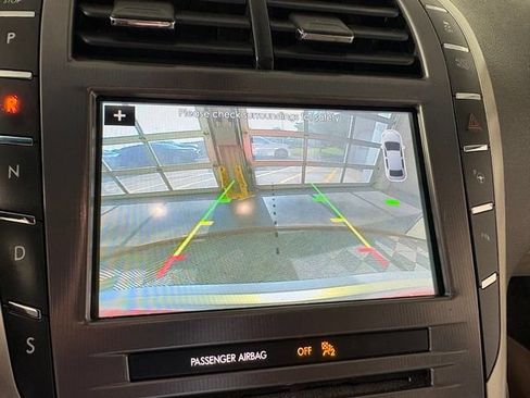Used 2017 Lincoln MKZ Select w/ Technology Package AWD/4WD image 32