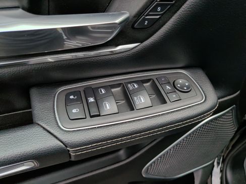 Used 2023 RAM 1500 Laramie image 32