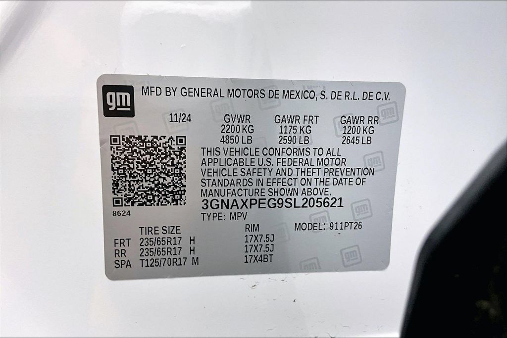 Used 2025 Chevrolet Equinox LT AWD/4WD image 34