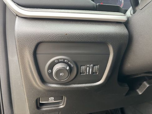 Used 2024 Jeep Grand Cherokee L Limited w/ Black Appearance Package RWD image 14