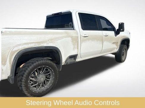 Used 2021 Chevrolet Silverado 2500 LT w/ Z71 Off-Road Package image 7