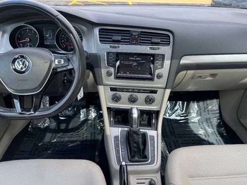 Used 2015 Volkswagen Golf S FWD image 33