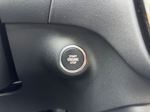 New 2026 Volvo XC40 B5 Plus w/ Protection Package Premier image 17