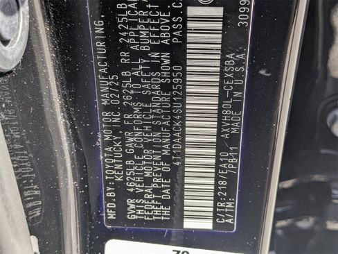 Used 2025 Toyota Camry SE image 19