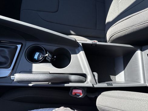 New 2025 Hyundai Elantra Sport image 22