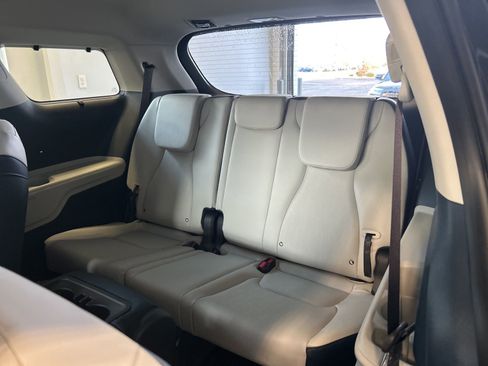 New 2026 Kia Carnival EX FWD image 12
