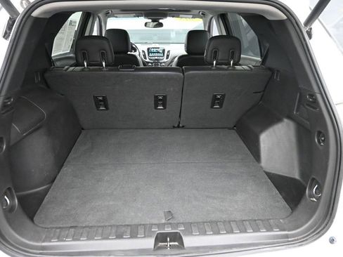 Used 2018 Chevrolet Equinox Premier AWD/4WD image 9