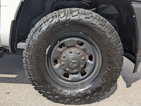 Used 2025 RAM 2500 Tradesman image 10