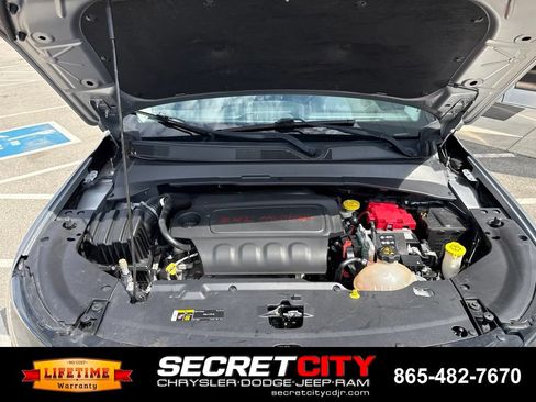 Used 2021 Jeep Compass Trailhawk AWD/4WD image 37