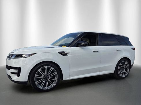 Used 2026 Land Rover Range Rover Sport SE AWD/4WD image 3