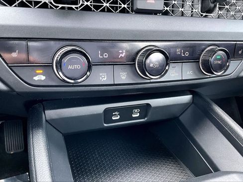 Used 2023 Honda Accord EX image 31