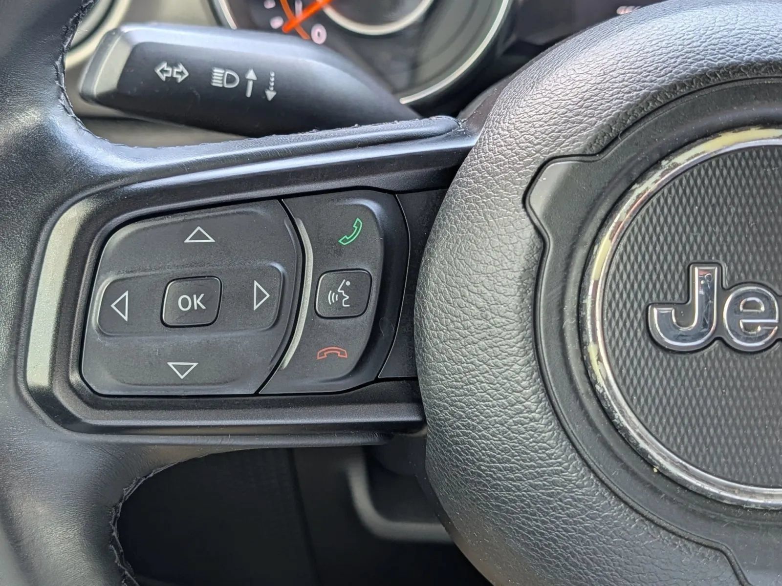 Used 2018 Jeep Wrangler Unlimited Sport S AWD/4WD image 21