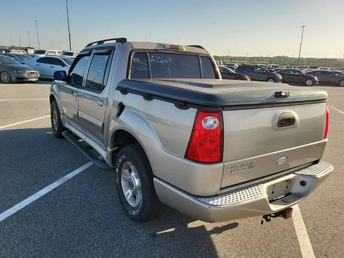 Used 2004 Ford Explorer Sport Trac XLT RWD image 6