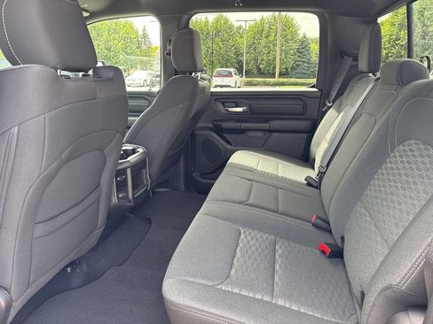 New 2026 RAM 1500 Express AWD/4WD image 9
