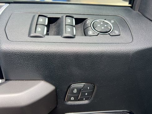 Used 2020 Ford F150 Platinum w/ Equipment Group 701A Luxury image 23