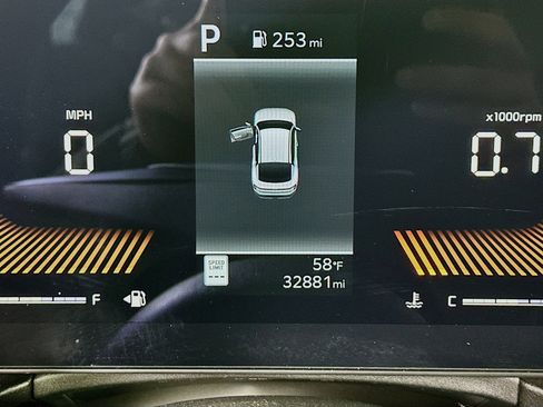 Used 2025 Kia K4 LXS image 19