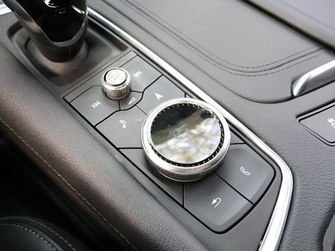 Certified 2023 Cadillac XT6 Premium Luxury image 29