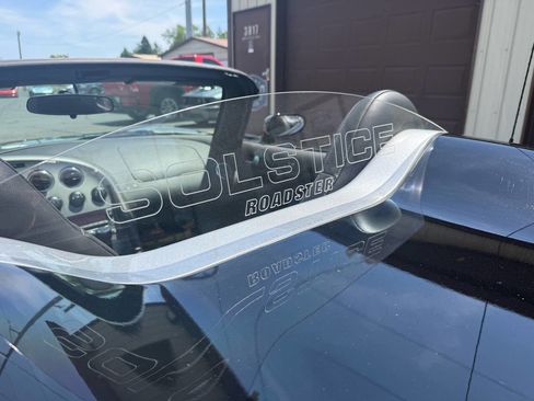 Used 2007 Pontiac Solstice Convertible w/ Premium Package RWD image 39