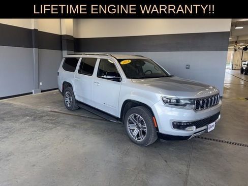 Certified 2024 Jeep Wagoneer L Series II w/ Flexible Seating Group AWD/4WD image 2