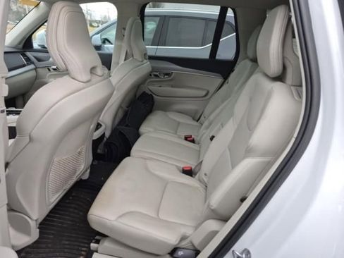 Used 2023 Volvo XC90 B5 Core w/ Protection Package Premier image 7