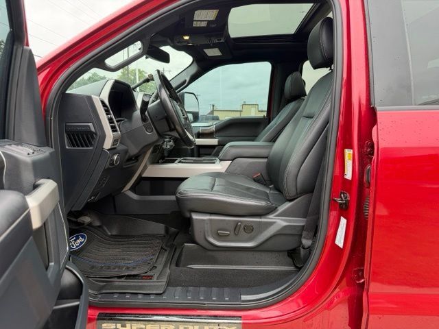 Used 2022 Ford F350 Lariat w/ Black Appearance Package AWD/4WD image 16