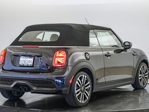 Certified 2023 MINI Cooper S FWD image 5