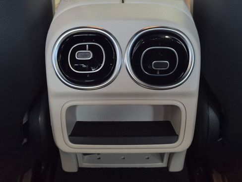 Used 2026 Mercedes-Benz C 300 4MATIC Sedan image 17