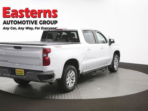 Used 2023 Chevrolet Silverado 1500 LT AWD/4WD image 41