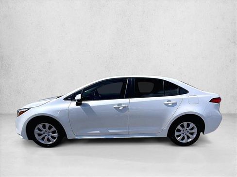Used 2023 Toyota Corolla LE FWD image 6