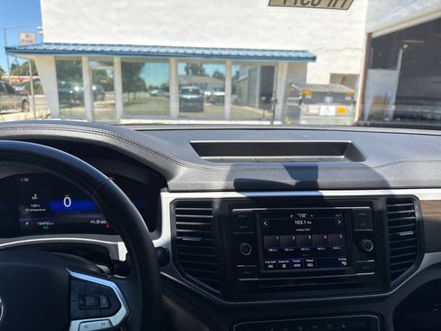 Used 2023 Volkswagen Atlas SE FWD image 17