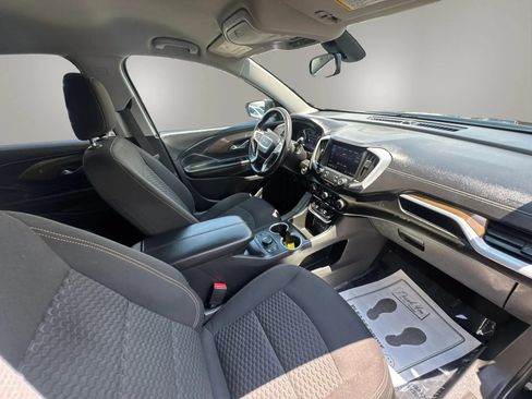 Used 2019 GMC Terrain SLE w/ Driver Convenience Package FWD image 16